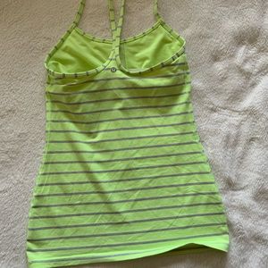 Lululemon top